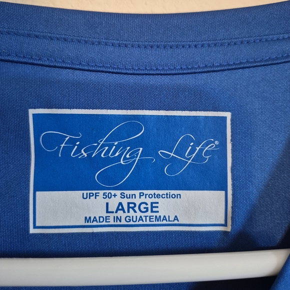 Vibrant Blue Short Sleeve Tee with Crew Neck Whit UPF 50+ Sun Protection - Picture 3 of 4